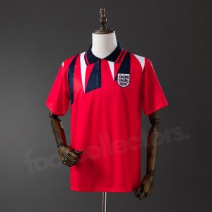 Maillot-Angleterre-Exterieur-1992-1.jpg Maillot Angleterre Exterieur 1992