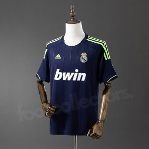 Maillot-Real-Madrid-Exterieur-2012-2013-1.jpg Maillot Real Madrid Exterieur 2012-2013