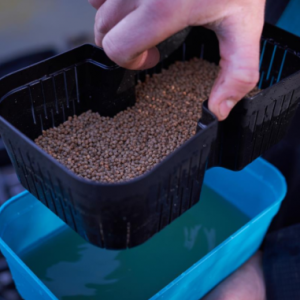 bait boxes dms drennan avec passoir